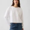 Oversizowy, skrócony T-shirt z dzianiny