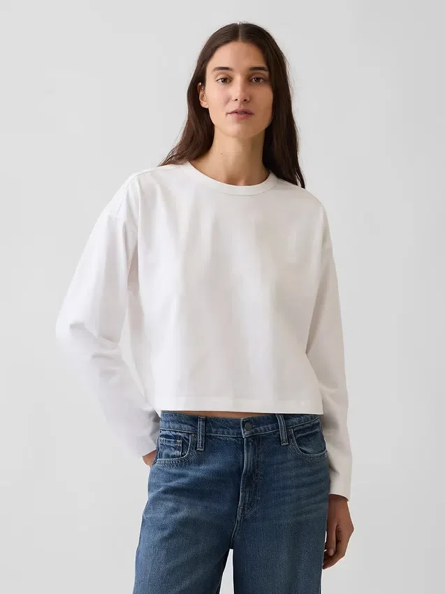Oversizowy, skrócony T-shirt z dzianiny