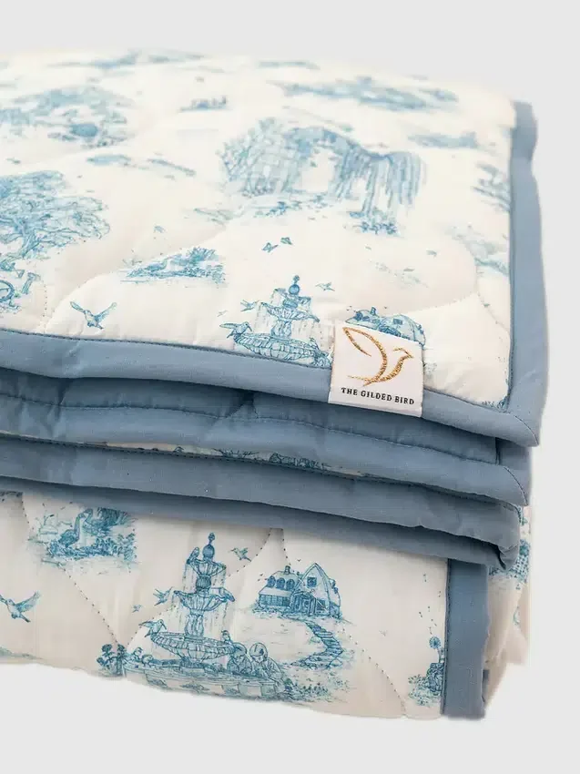 Pikowana mata do zabawy „Gilded Bird Spring Toile”