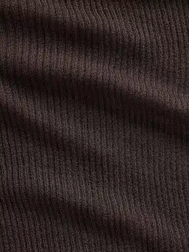 Przezroczysty sweter z wysokim kołnierzem