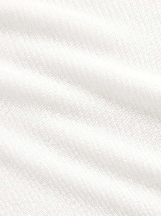 Przezroczysty sweter z wysokim kołnierzem