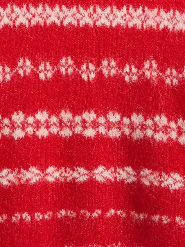 Puszysty sweter oversize z okrągłym dekoltem