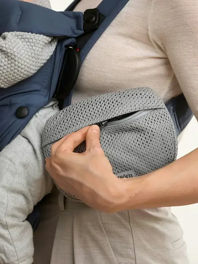 Siatkowa kieszonka Babybjorn do nosidełka