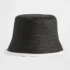 Słomkowa czapka typu bucket