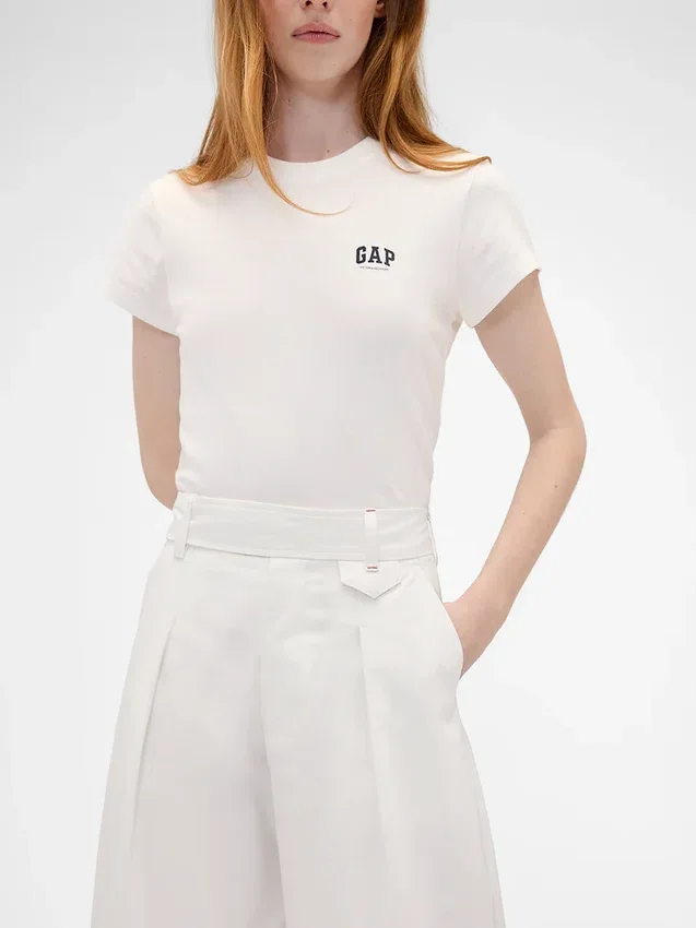 Spodnie GAP × Victoria Beckham z wysokim stanem i plisami w kształcie łuku
