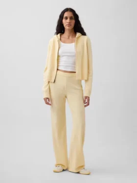 Spodnie sweterkowe typu bootcut z serii CashSoft