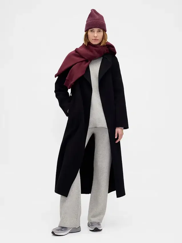 Spodnie sweterkowe typu bootcut z serii CashSoft