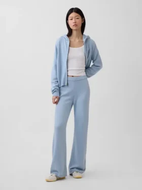Spodnie sweterkowe typu bootcut z serii CashSoft