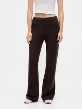 Spodnie sweterkowe typu bootcut z serii CashSoft