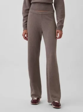 Spodnie sweterkowe typu bootcut z serii CashSoft