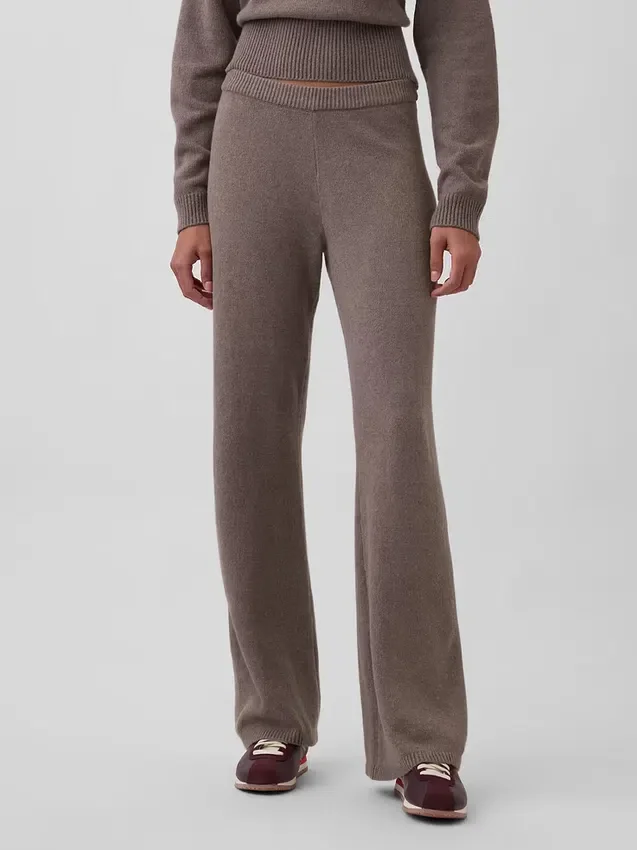 Spodnie sweterkowe typu bootcut z serii CashSoft