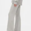 Spodnie sweterkowe typu bootcut z serii CashSoft