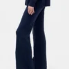 Spodnie sweterkowe typu bootcut z serii CashSoft
