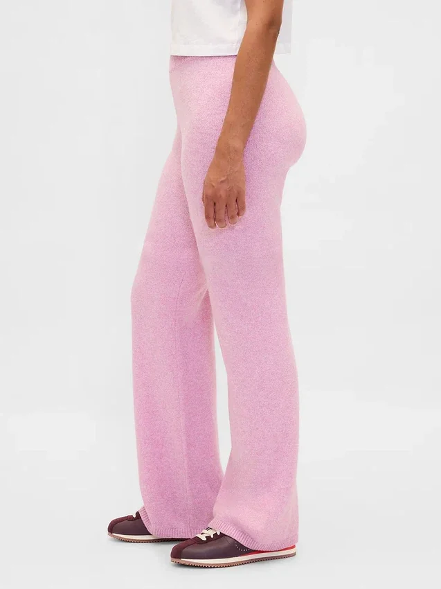 Spodnie sweterkowe typu bootcut z serii CashSoft
