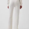 Spodnie sweterkowe typu bootcut z serii CashSoft