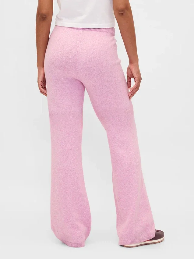 Spodnie sweterkowe typu bootcut z serii CashSoft