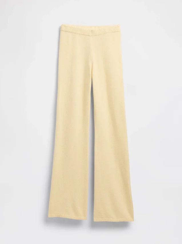 Spodnie sweterkowe typu bootcut z serii CashSoft
