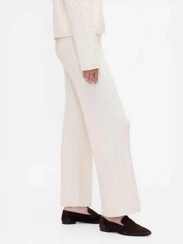 Spodnie sweterkowe z dzianiny typu „cable-knit” z serii CashSoft