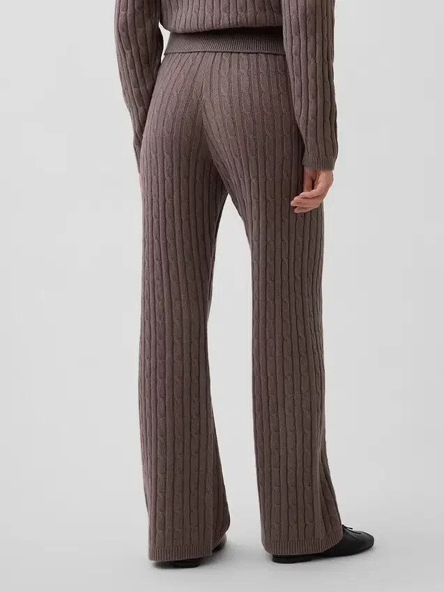 Spodnie sweterkowe z dzianiny typu „cable-knit” z serii CashSoft
