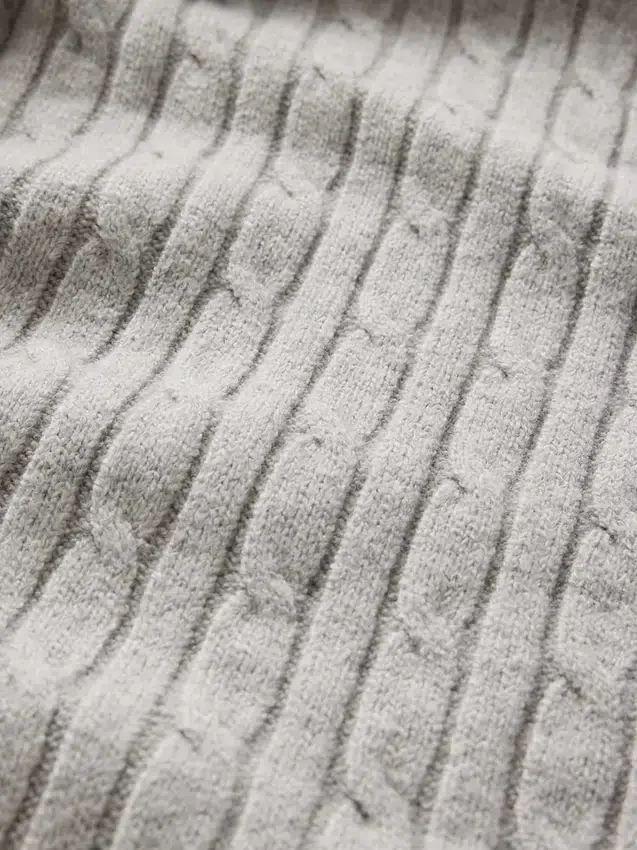 Spodnie sweterkowe z dzianiny typu „cable-knit” z serii CashSoft