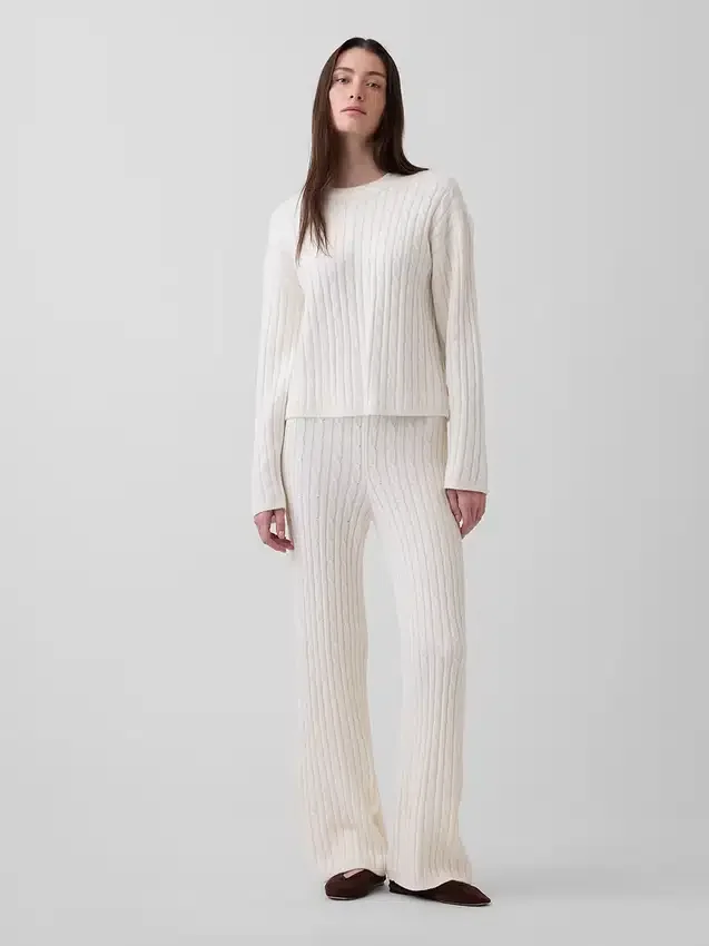 Swetr z dzianiny warkoczowej CashSoft w stylu oversize