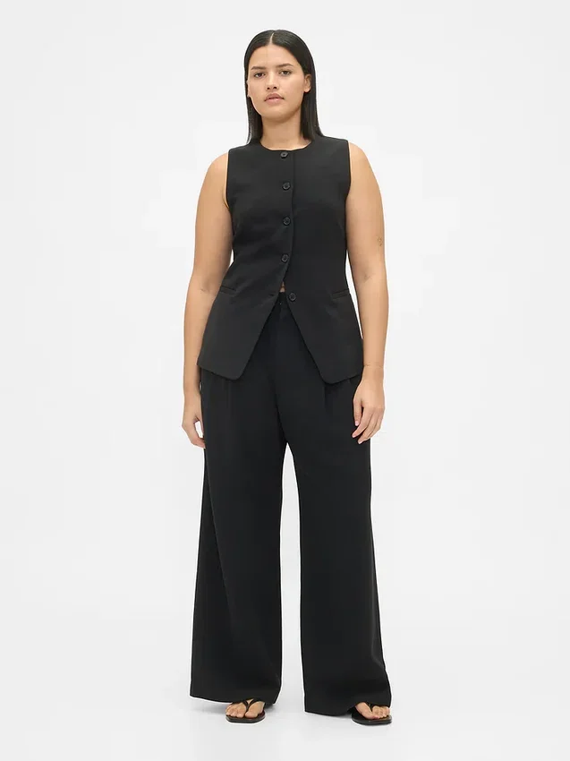 Spodnie z wysokim stanem i plisami 365