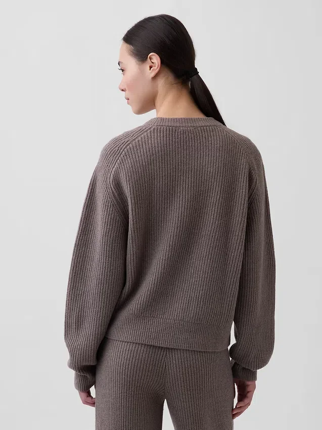 Swetr CashSoft o luźnym kroju z wzorem typu „shaker stitch”