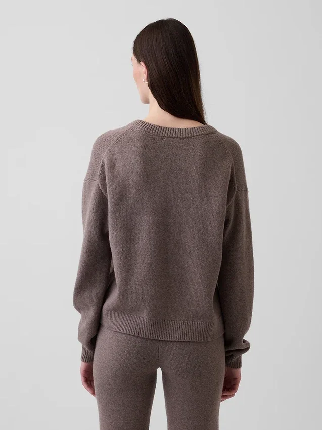 Swetr oversize z dekoltem w serek z dzianiny CashSoft
