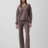 Swetr oversize z dekoltem w serek z dzianiny CashSoft
