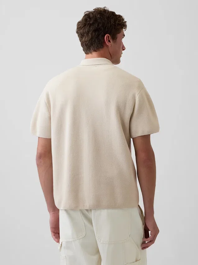 Swetr polo oversize z kieszenią i zamkiem do połowy