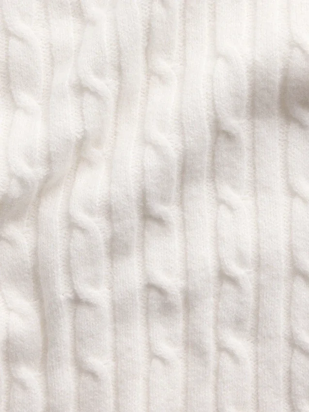 Swetr z dzianiny warkoczowej CashSoft w stylu oversize