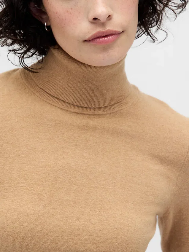 Swetr z golfem CashSoft Stretch