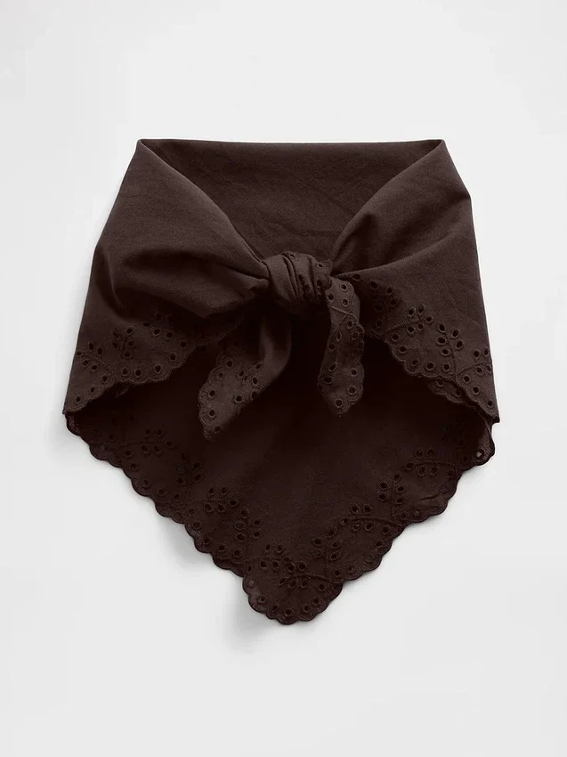 Szalik typu bandana z 100% bawełny z ażurowymi wykończeniami
