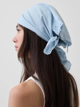 Szalik typu bandana z 100% bawełny z ażurowymi wykończeniami