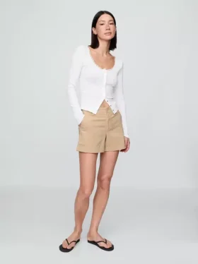 Szorty „Downtown Khaki” o długości 4"