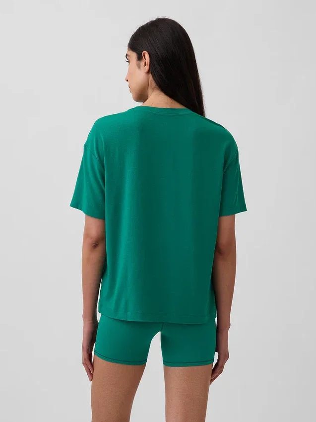 T-shirt GapFit Breathe o luźnym kroju