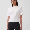 T-shirt Gapstudio z kieszenią i wycięciem z tyłu