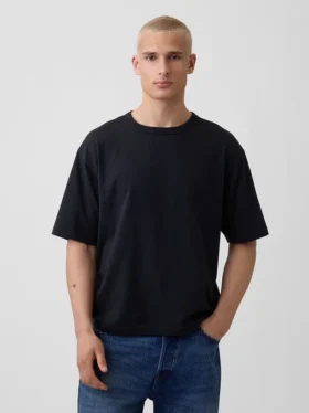 T-shirt o luźnym kroju