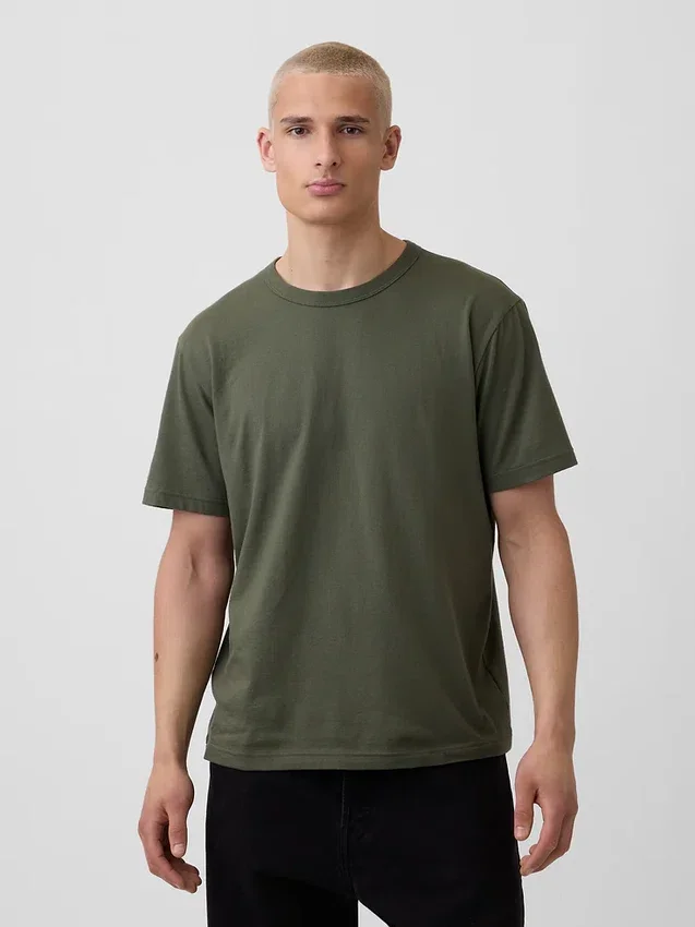 T-shirt o luźnym kroju