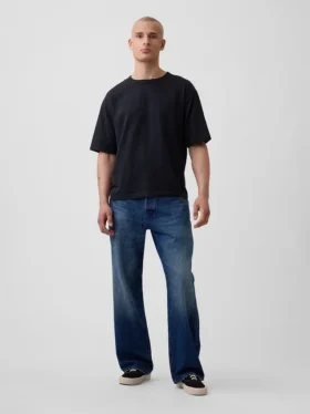 T-shirt o luźnym kroju
