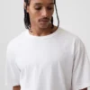 T-shirt o luźnym kroju