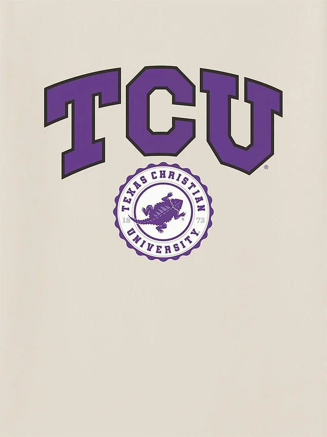 T-shirt z ciemnym nadrukiem przedstawiającym herb uczelni TCU (Texas Christian University)