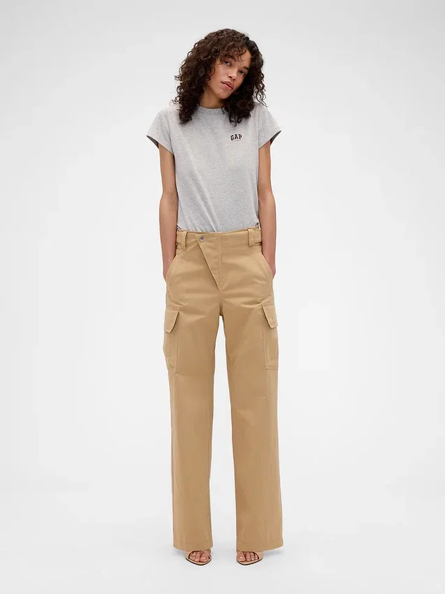 T-shirt z logo GAP × Victoria Beckham z bawełny organicznej