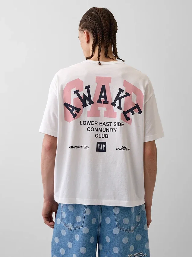 T-shirt z luźnym logo GAP × Awake Ny
