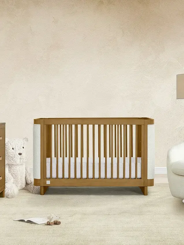 Tapicerowane łóżeczko babyGap Callie 4 w 1