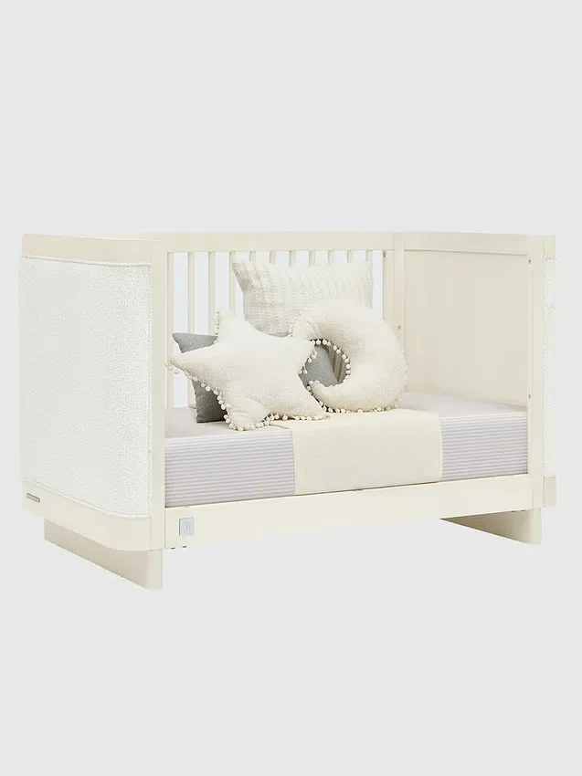 Tapicerowane łóżeczko babyGap Callie 4 w 1
