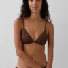 Trójkątny top bikini na rzemykach