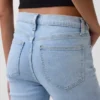 Vintage Slim Jeans o średnim stanie