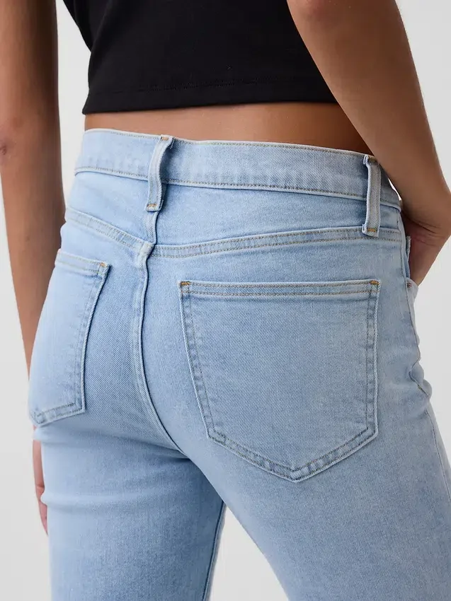 Vintage Slim Jeans o średnim stanie