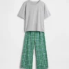 Zestaw piżamowy dla dzieci z materiałów pochodzących z recyklingu